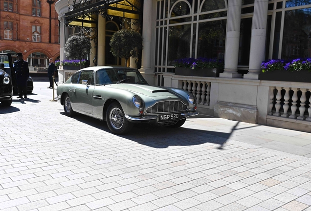 Aston Martin DB6 MKI