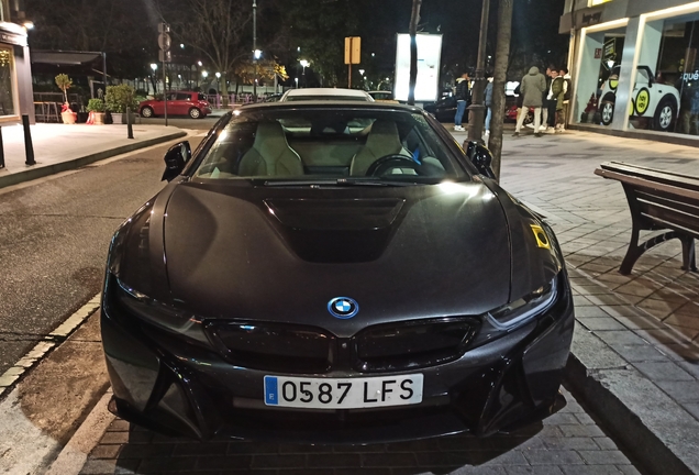 BMW i8 Roadster