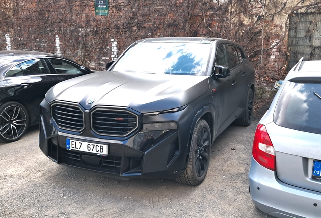 BMW XM G09 Label Red