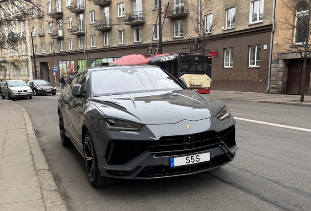 Lamborghini Urus S