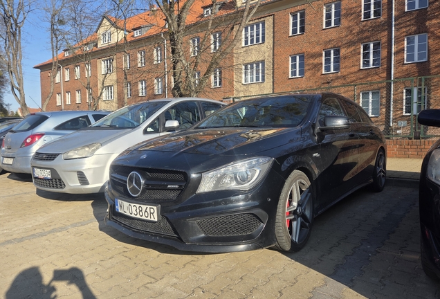 Mercedes-AMG CLA 45 Shooting Brake X117