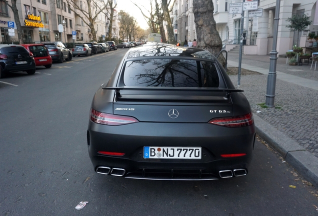 Mercedes-AMG GT 63 S X290