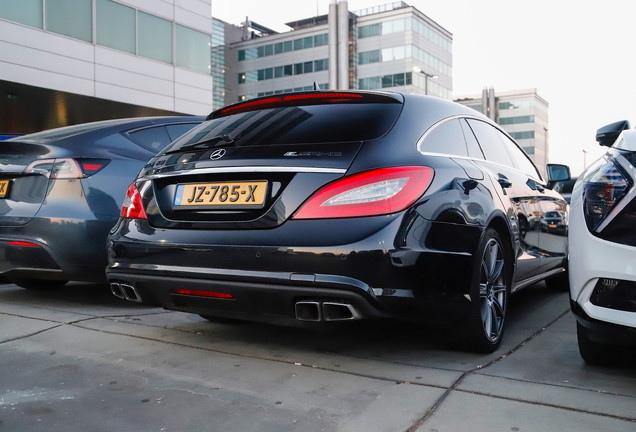 Mercedes-Benz CLS 63 AMG S X218 Shooting Brake