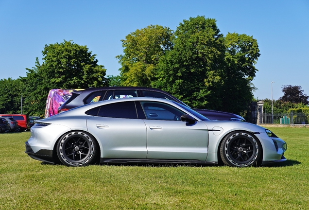 Porsche Taycan Turbo S
