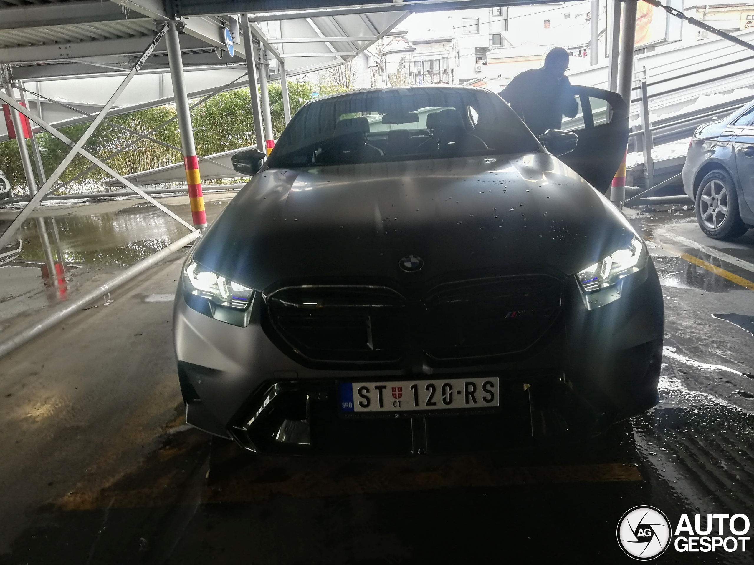 BMW M5 G90