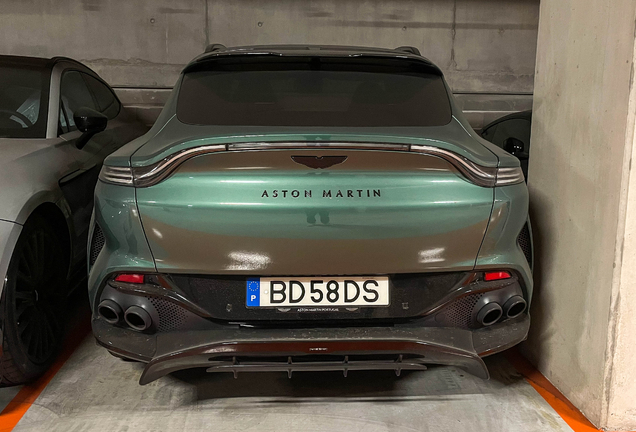 Aston Martin DBX707