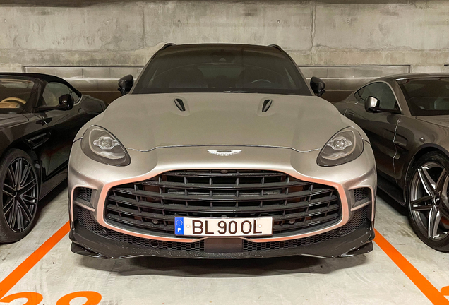 Aston Martin DBX707