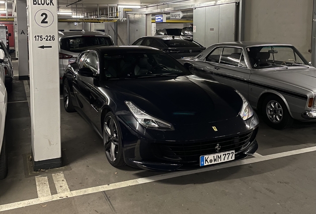 Ferrari GTC4Lusso