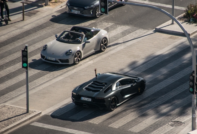 Lamborghini Aventador S LP740-4