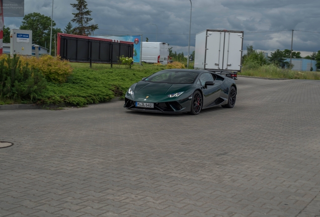 Lamborghini Huracán LP640-4 Performante