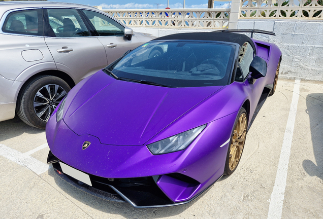 Lamborghini Huracán LP640-4 Performante Spyder