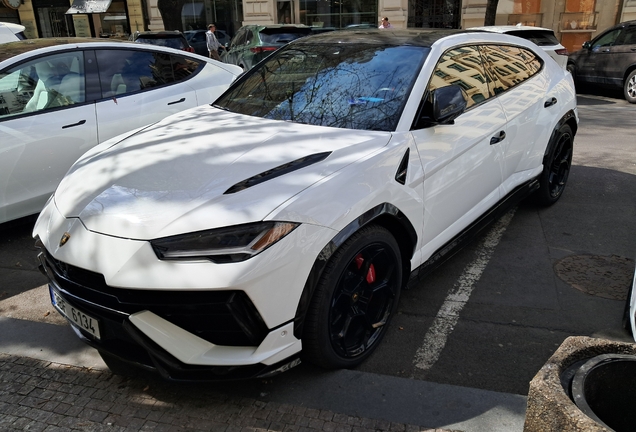 Lamborghini Urus Performante