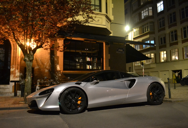 McLaren Artura