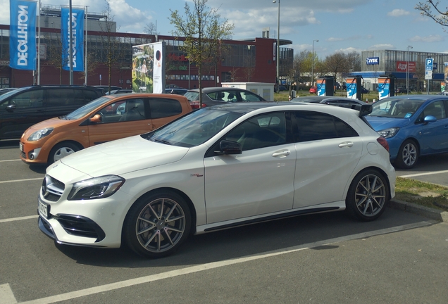 Mercedes-AMG A 45 W176 2015
