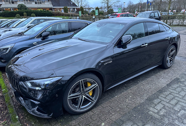 Mercedes-AMG GT 63 S X290