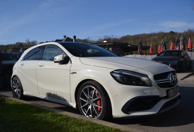 Mercedes-AMG A 45 W176 2015
