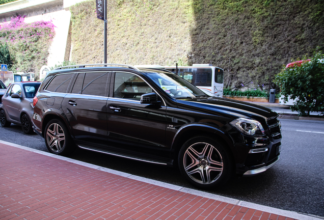 Mercedes-Benz GL 63 AMG X166