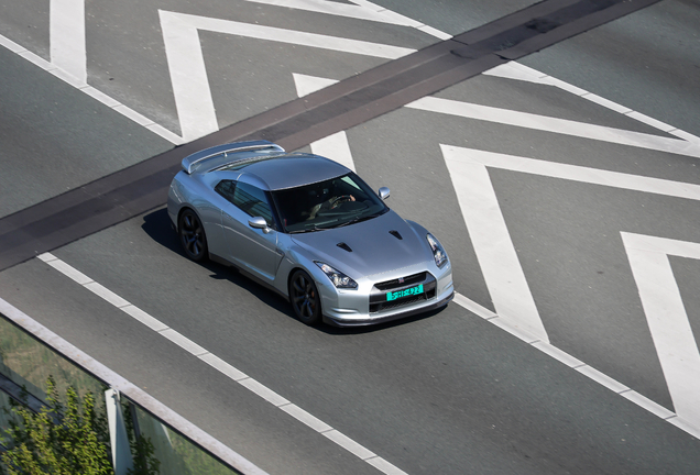 Nissan GT-R