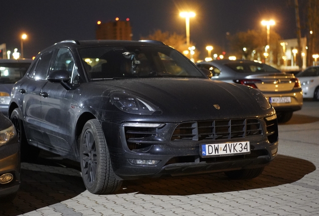 Porsche 95B Macan GTS