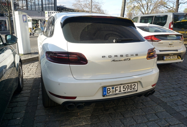 Porsche 95B Macan GTS
