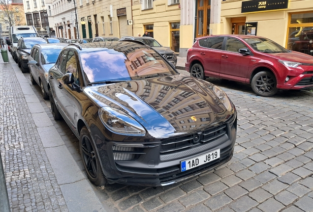 Porsche 95B Macan GTS MkIII