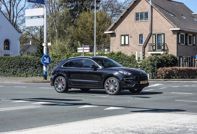 Porsche 95B Macan Turbo