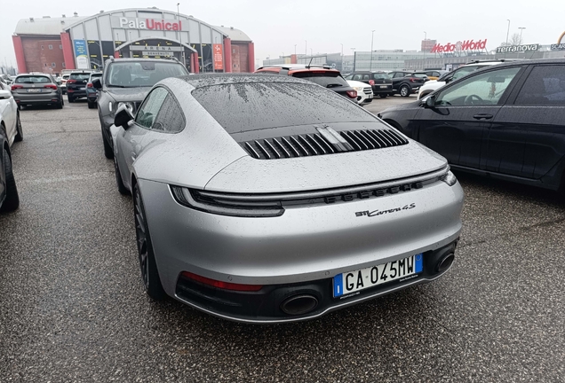 Porsche 992 Carrera 4S