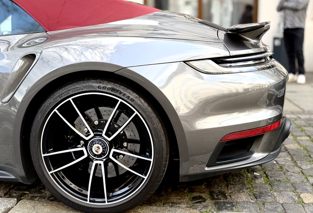 Porsche 992 Turbo S Cabriolet
