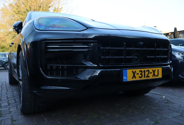 Porsche 9YA Cayenne Turbo E-Hybrid