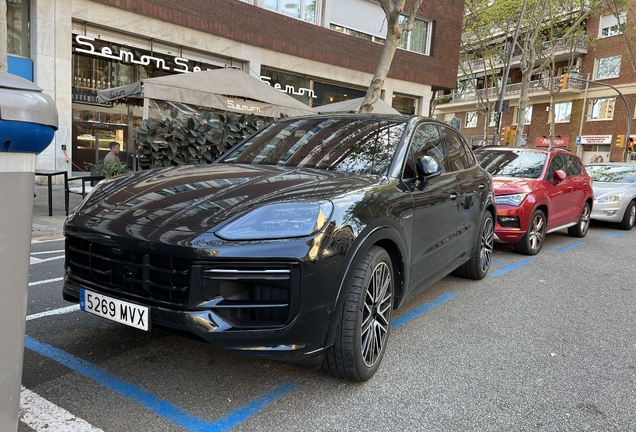 Porsche 9YA Cayenne Turbo E-Hybrid