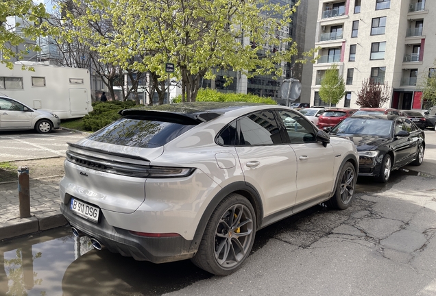 Porsche Cayenne Coupé Turbo E-Hybrid