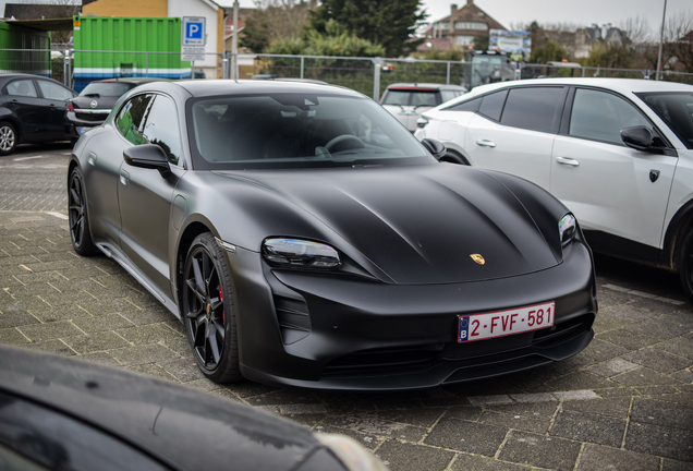 Porsche Taycan GTS Sport Turismo