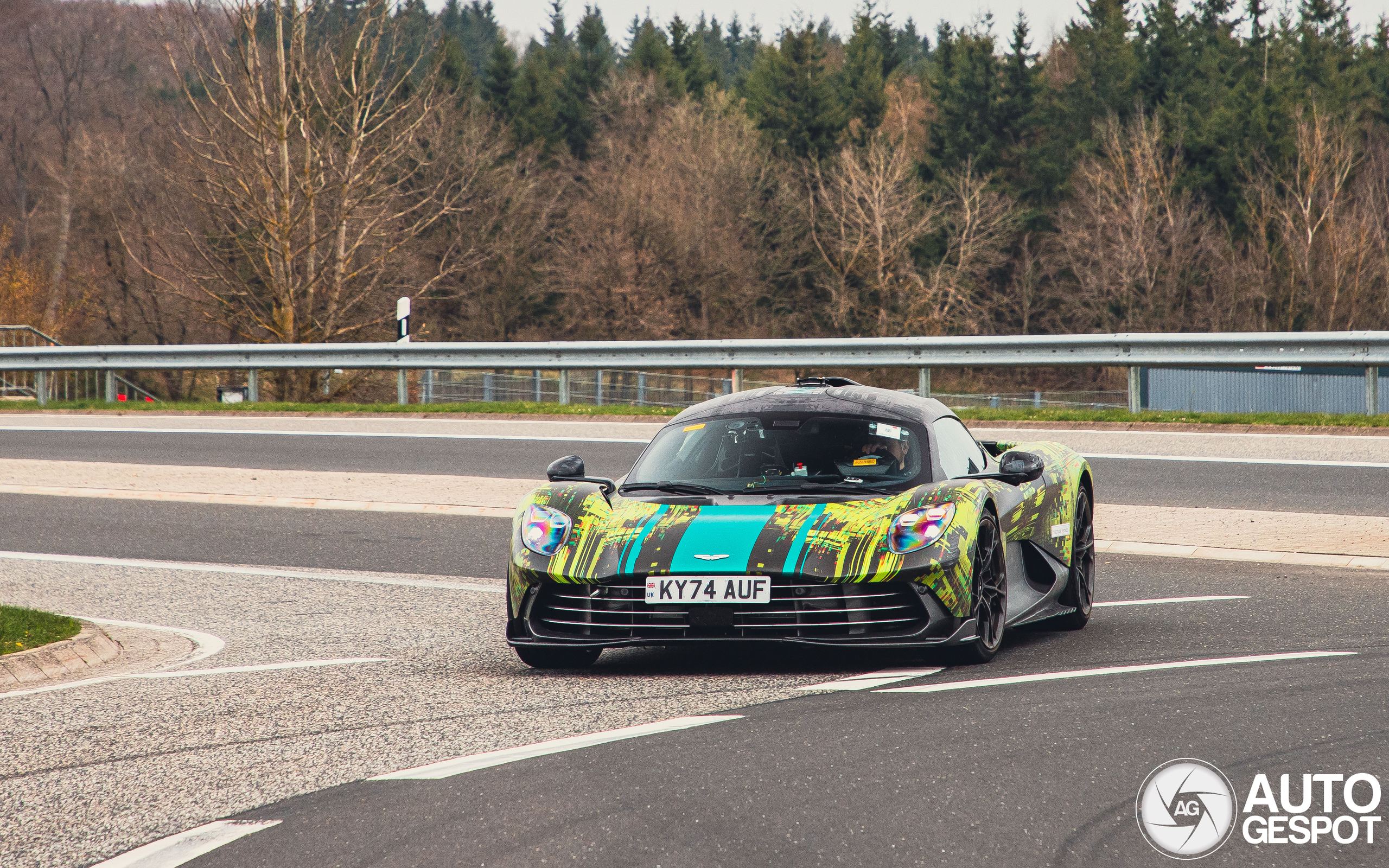 Aston Martin Valhalla