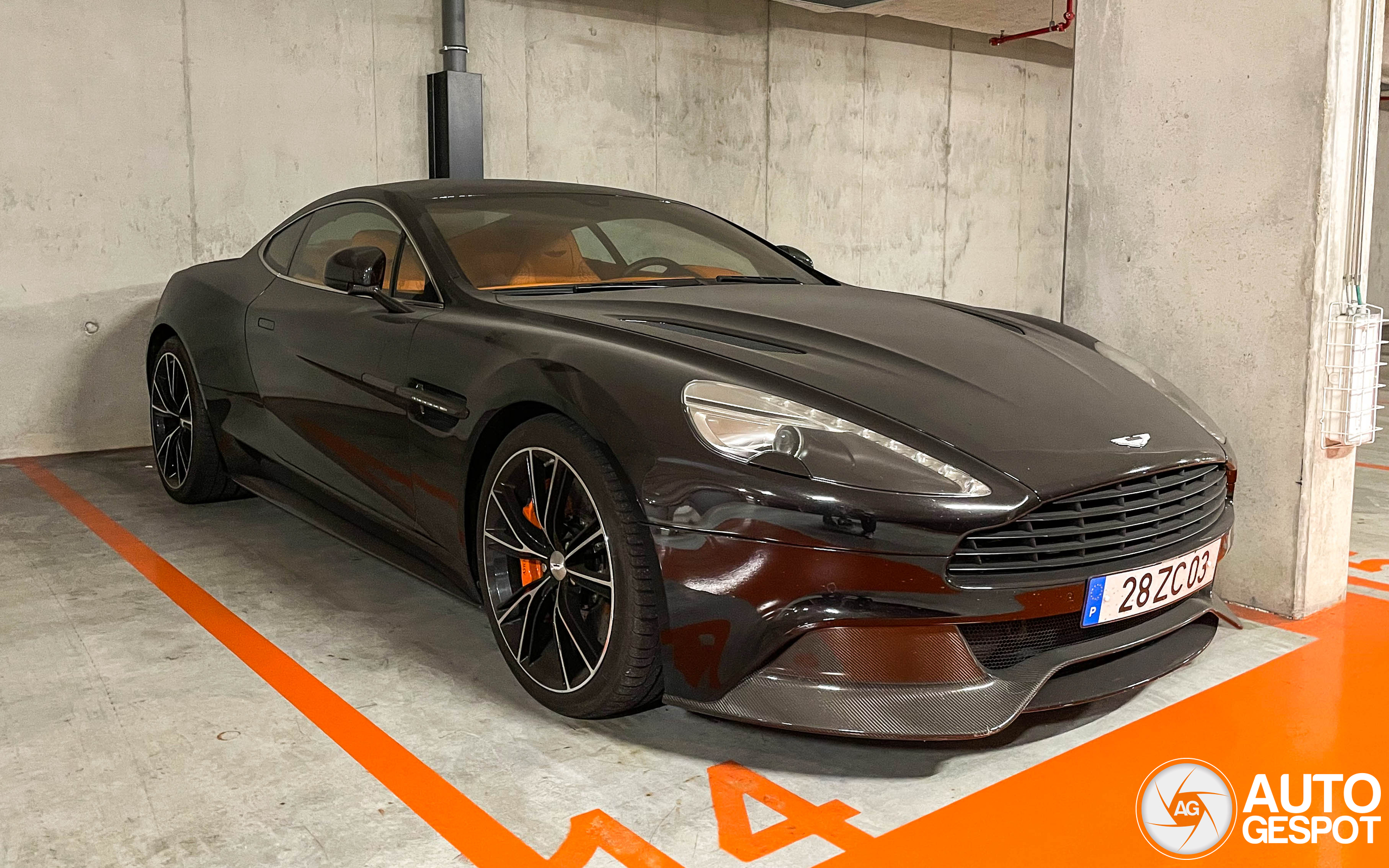 Aston Martin Vanquish 2013