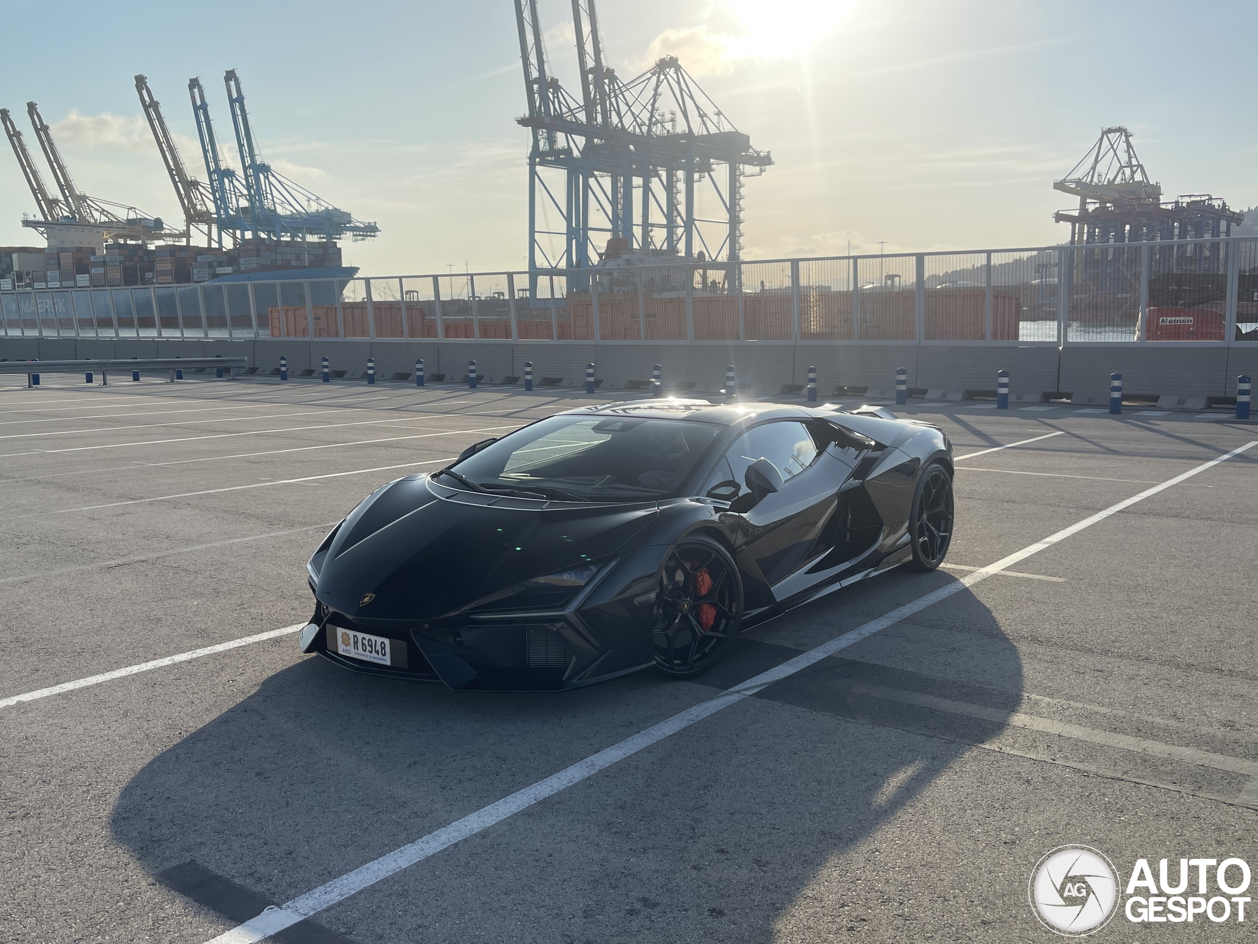 Lamborghini Revuelto