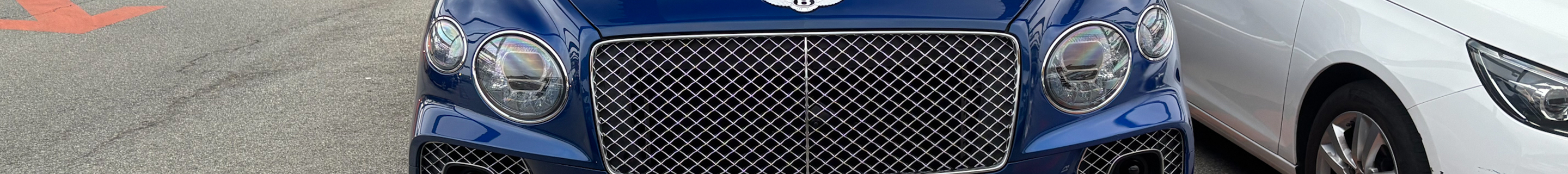 Bentley Bentayga V8 2021