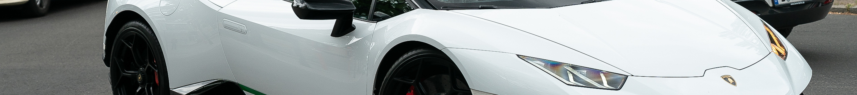 Lamborghini Huracán LP640-4 Performante Spyder