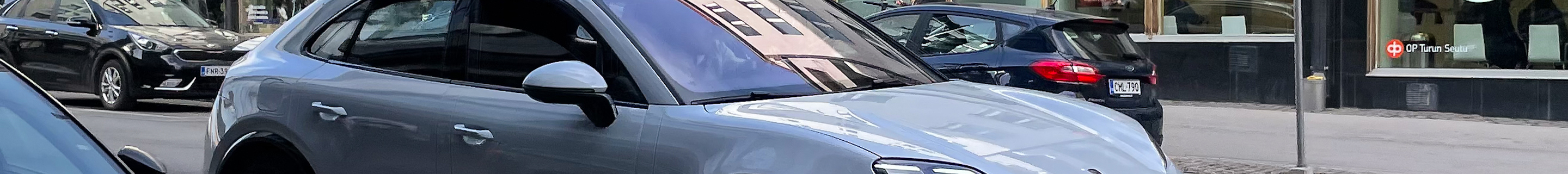 Porsche Macan EV Turbo