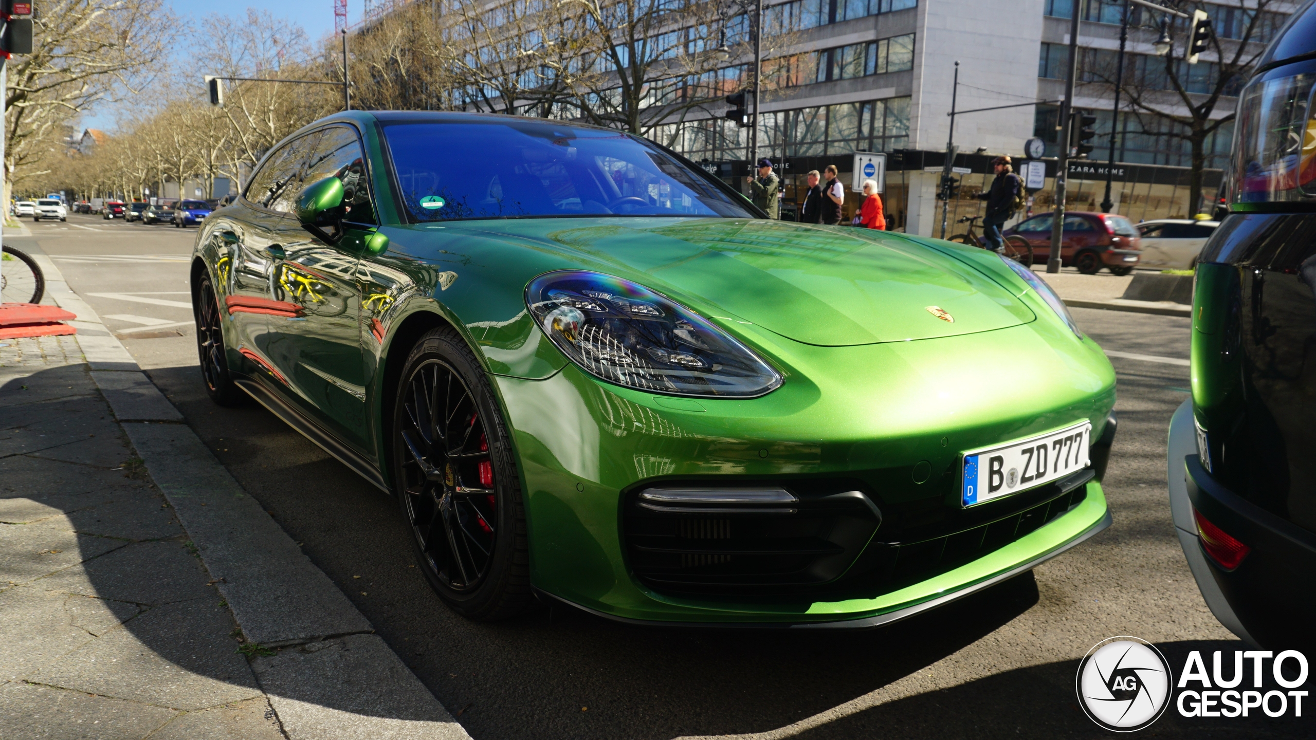 Porsche 971 Panamera GTS Sport Turismo