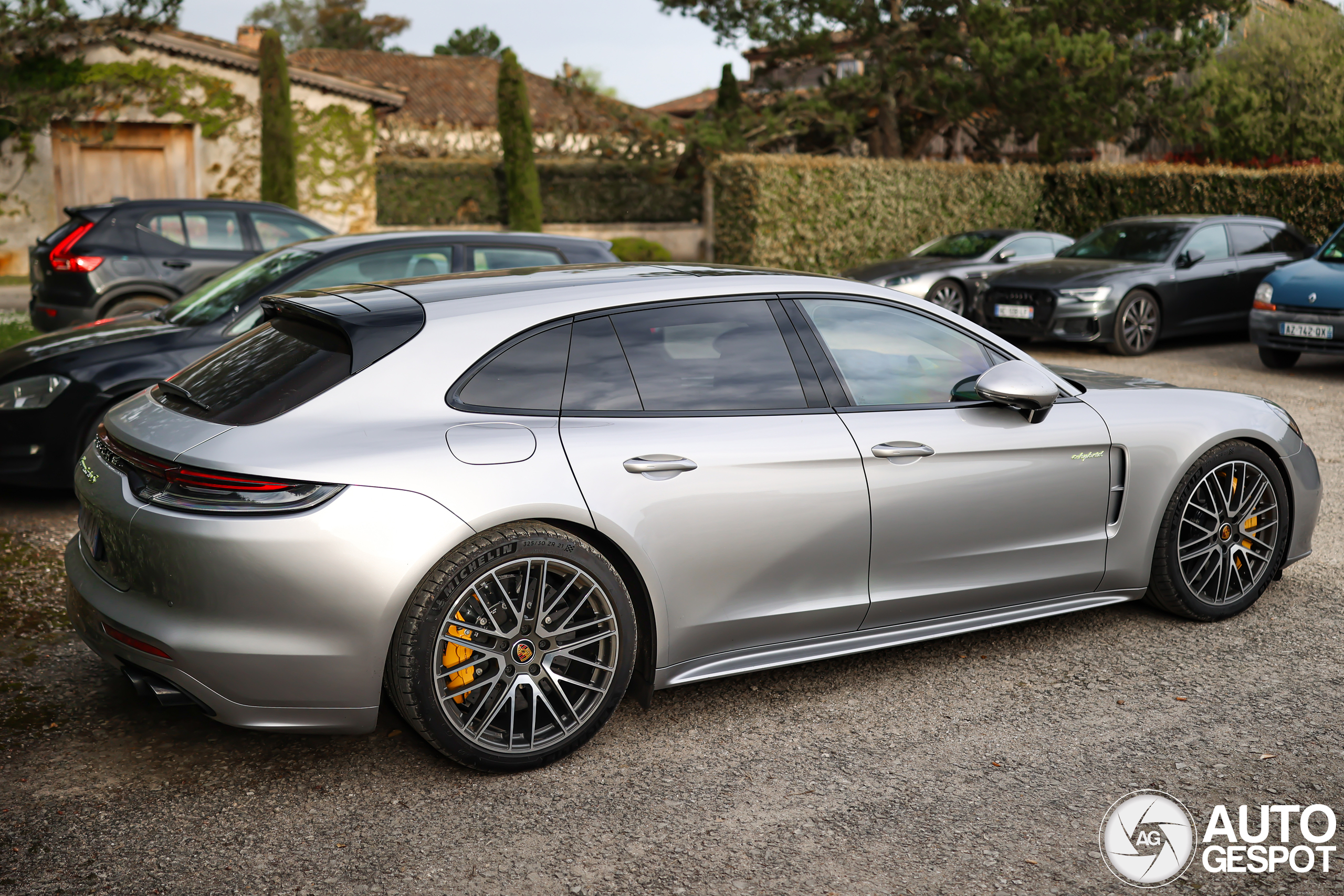 Rocker Panel Kit | PORSCHE PANAMERA 4 E-HYBRID SPORT TURISMO  2019