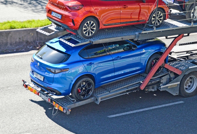 Alfa Romeo Stelvio Quadrifoglio 2023