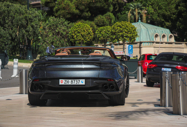 Aston Martin DBS Superleggera Volante