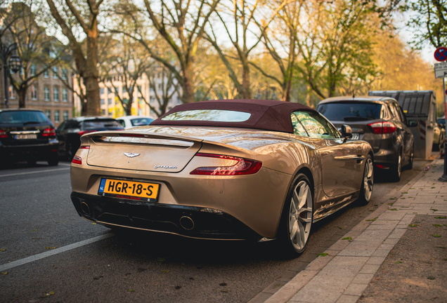 Aston Martin Vanquish Volante