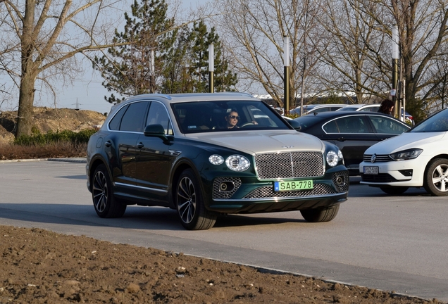 Bentley Bentayga Hybrid 2021
