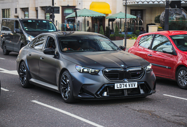 BMW M5 G90