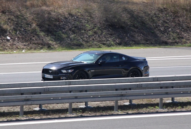 Ford Mustang GT 2015