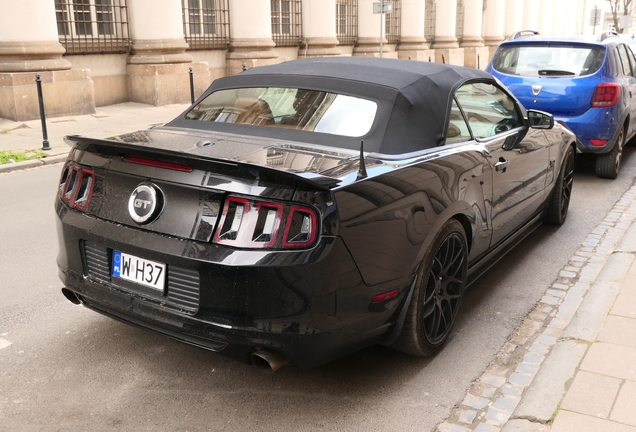 Ford Mustang GT Convertible 2013