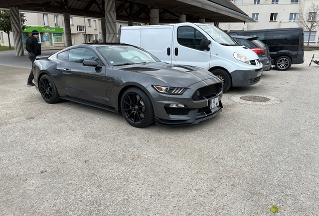 Ford Mustang Shelby GT350 2015