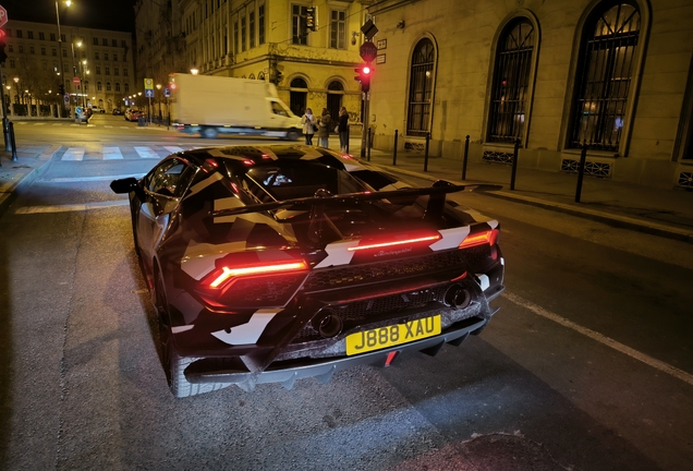 Lamborghini Huracán LP640-4 Performante