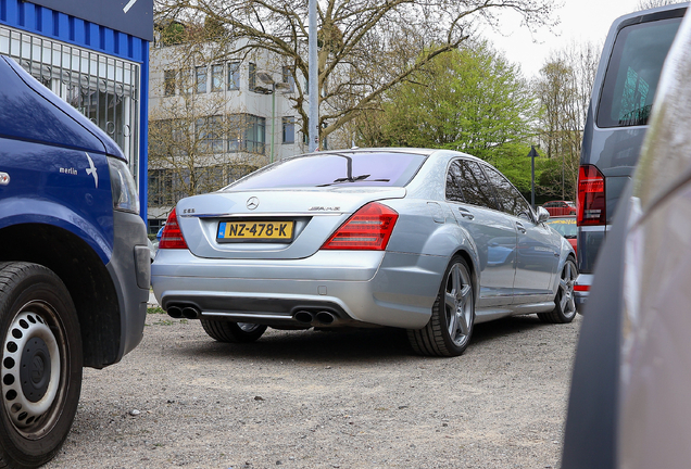 Mercedes-Benz S 63 AMG W221